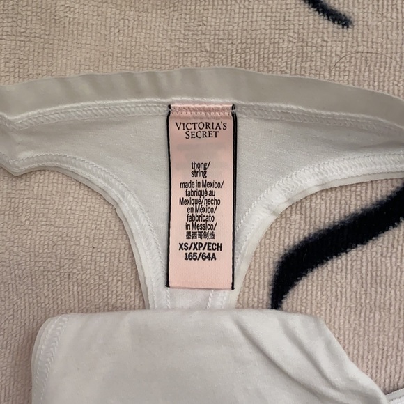 🔥2 for $10🔥 Victoria’s Secret thong - Picture 2 of 2